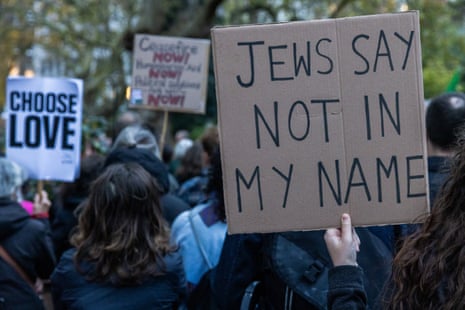 Members of the Jewish community attend a rally in Victoria Embankment Gardens organised by Na’amod UK to call for a ceasefire in Gaza on 19 November 2023