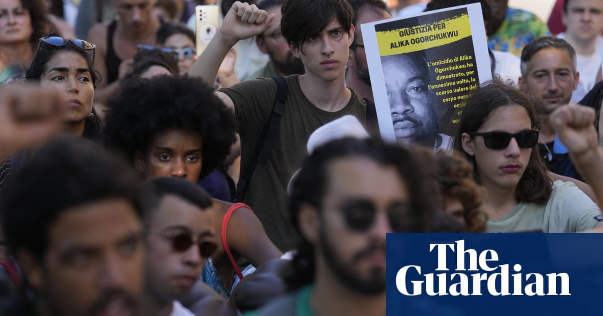 Hundreds march in central Italy over murder of Nigerian street vendor