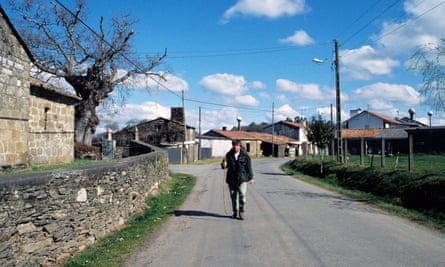 An English pilgrim on the Camino Ingles between Ferrol and Santaigo de Compostela