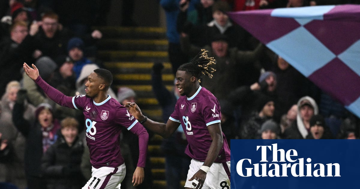 Darren Fletcher’s Manchester United held by Burnley despite Sesko double