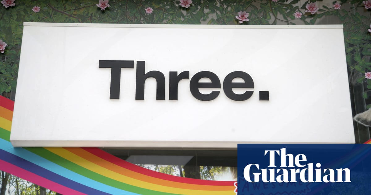 5g Battle Hots Up As Ee Lodges Complaint Over Three Uk Advert