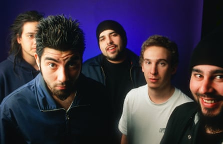 bassist Chi Cheng, singer Chino Moreno, turntablist Frank Delgado, drummer Abe Cunningham and guitarist Stephen Carpenter.