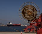 Global Shipping Navigates Middle East Tensions: Maersk Maintains Outlook Amidst Rising Costs