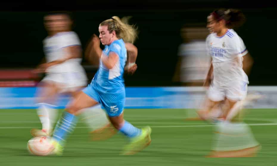 Lauren Hemp of Manchester City surges forward during the Champions League match against Real Madrid on Tuesday night.