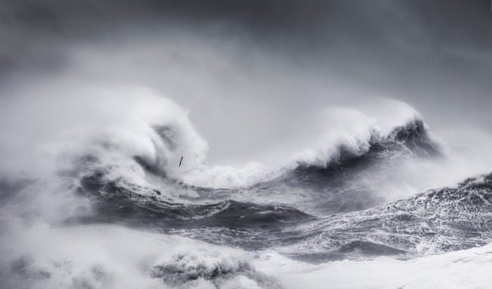 sony-world-photography-2021-winnaars-ruige-golven