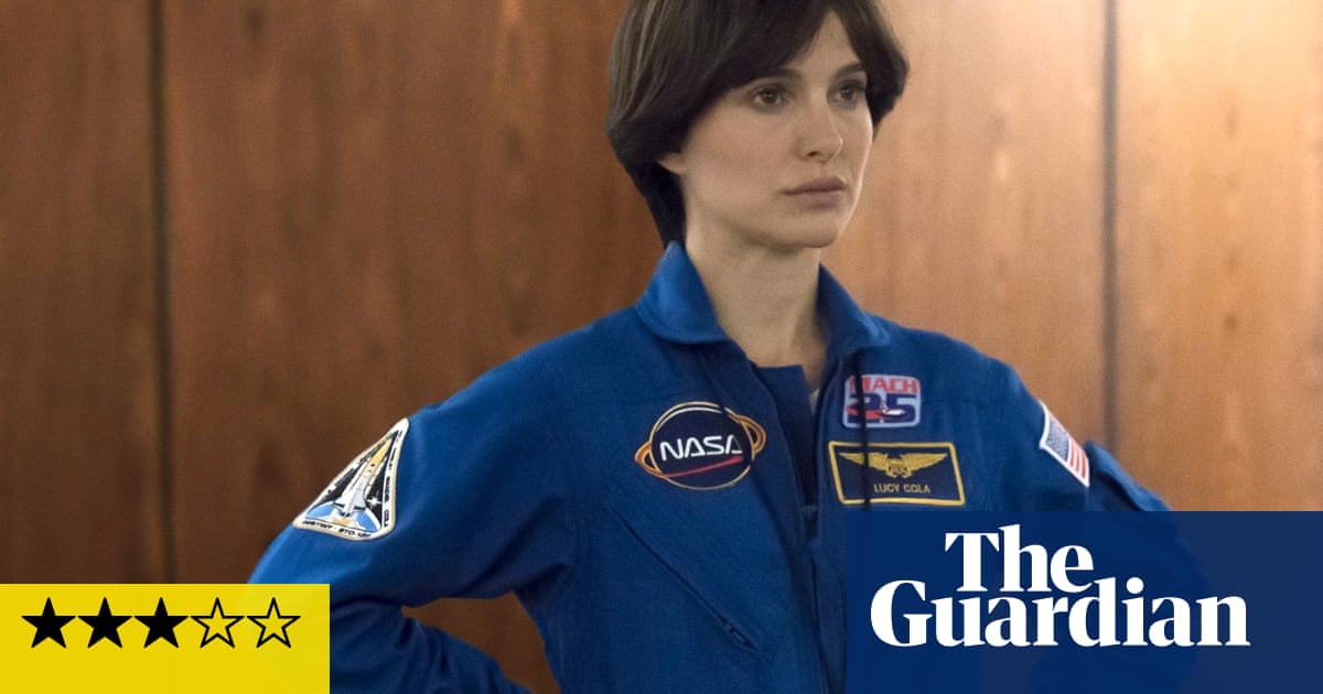 Lucy in the Sky review – Natalie Portman orbits a nervous breakdown