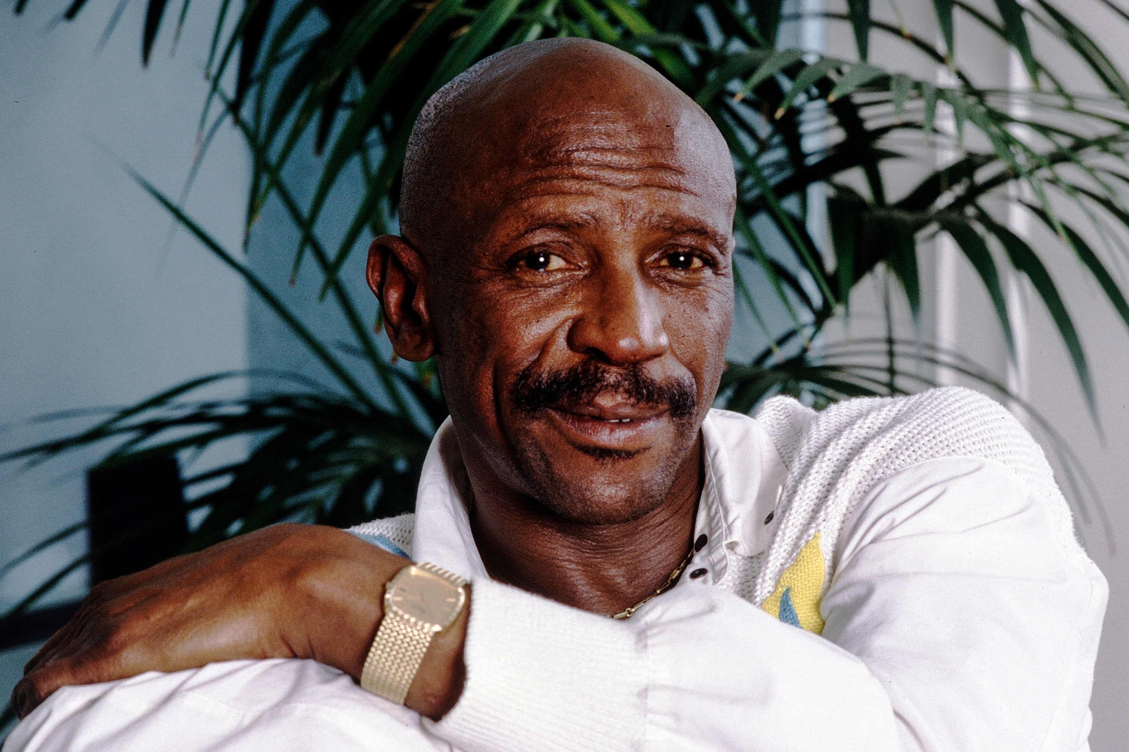 Louis Gossett Jr, first Black man to win supporting actor Oscar, dies aged 87 (theguardian.com)
