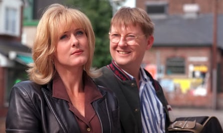 Sarah Lancashire and Kevin Kennedy as Racquel and Curly Watts in EastEnders.