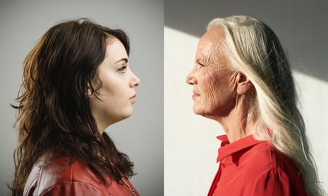 A young woman and an old woman in profile, looking at each other in a composite image