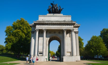 L'arche de Wellington (1830) à l'extérieur de Hyde Park, à Londres, commémorait les victoires des guerres napoléoniennes.