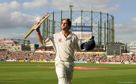 Kevin Pietersen leaves the field after his innings of 158 during the fifth Test at the Oval.