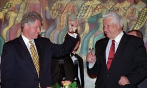 US president Bill Clinton raises his glass to toast with Russian president Boris Yeltsin at a dinner reception in the Kremlin Hall in 1995.