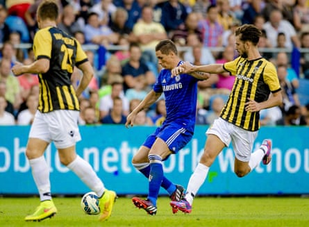 Chelsea’s Fernando Torres in action against Vitesse’s Davy Pröpper during a friendly between the two clubs in Arnhem in 2014