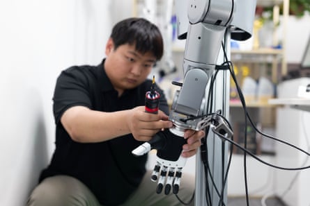 China wants to solve the hardest problem in robotics – making hands