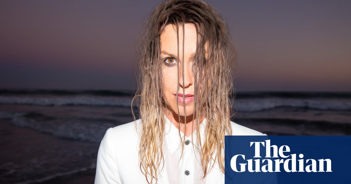 Alanis Morissette: Without therapy, I dont think Id still be here