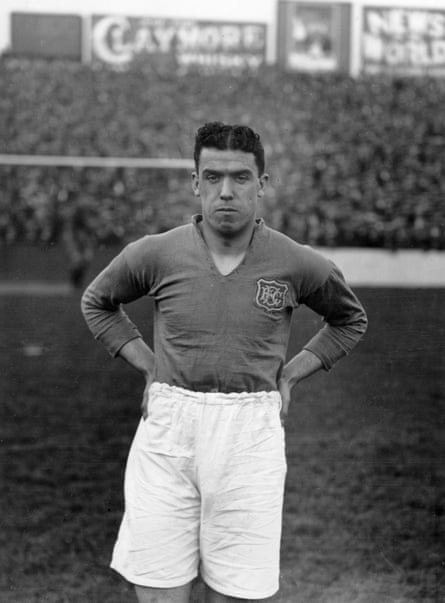 Everton’s prolific goal scorer Dixie Dean pictured before a 1928 match against West Ham United.