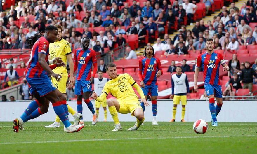 Mason Mount (centre) scores Chelsea’s second goal against Crystal Palace.