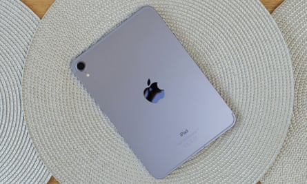 Apple iPad mini 2021 review: the best small tablet gets stunning revamp | iPad  mini | The Guardian