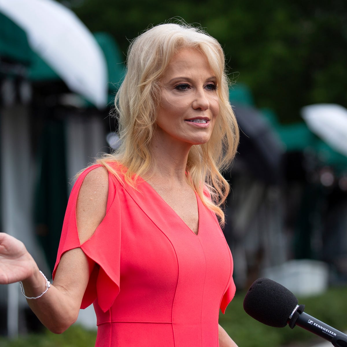 kellyanne conway pink dress Who Is Kellyanne Conway? 5 Things About The Political Advisor Hollywood Life
