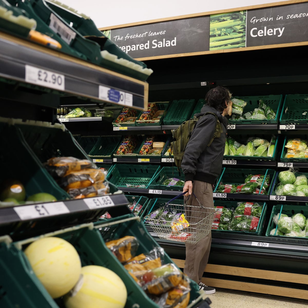 Food prices rose sharply in March as war in the Middle East drove up energy prices and freight costs around the world, a UN report says.
