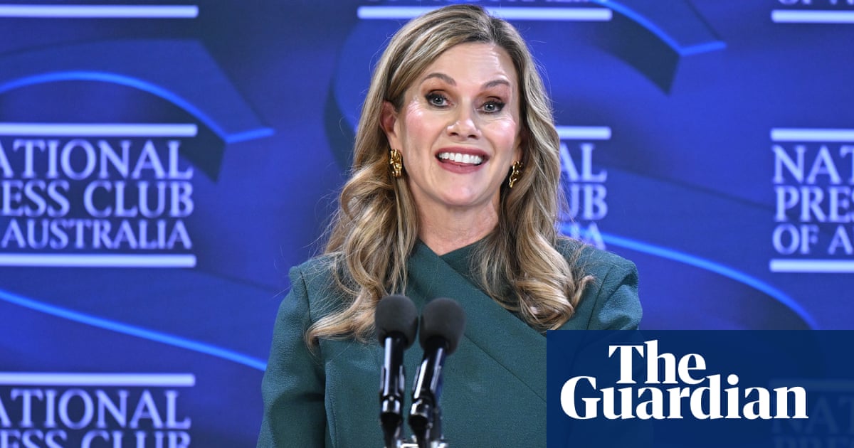 YouTube fires back at eSafety commissioner's push for platform's inclusion in under-16s social media ban