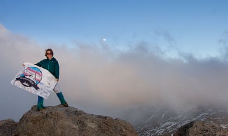 هدف سازمان غيرانتفاعي پاريسي، TranSending 7، ارتقاي حقوق ترنسجندرها و تشويق ساير افراد ترنسجندر در ورزش است.