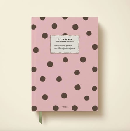 A papier Dotted & Spotted Undated Daily Planner