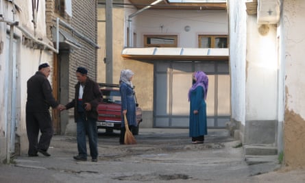 Residents of a Tashkent mahalla which is earmarked for demolition. Many are resistant to moving out of the city centre and being cooped up in a flat.