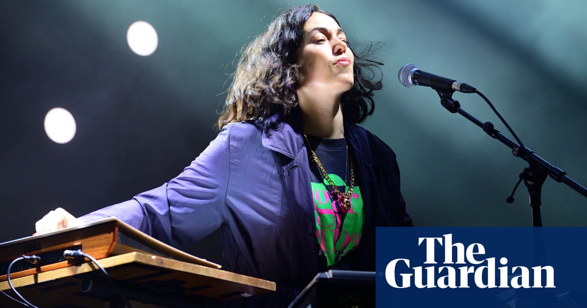 Kelly Lee Owens wins Welsh music prize for Inner Song
