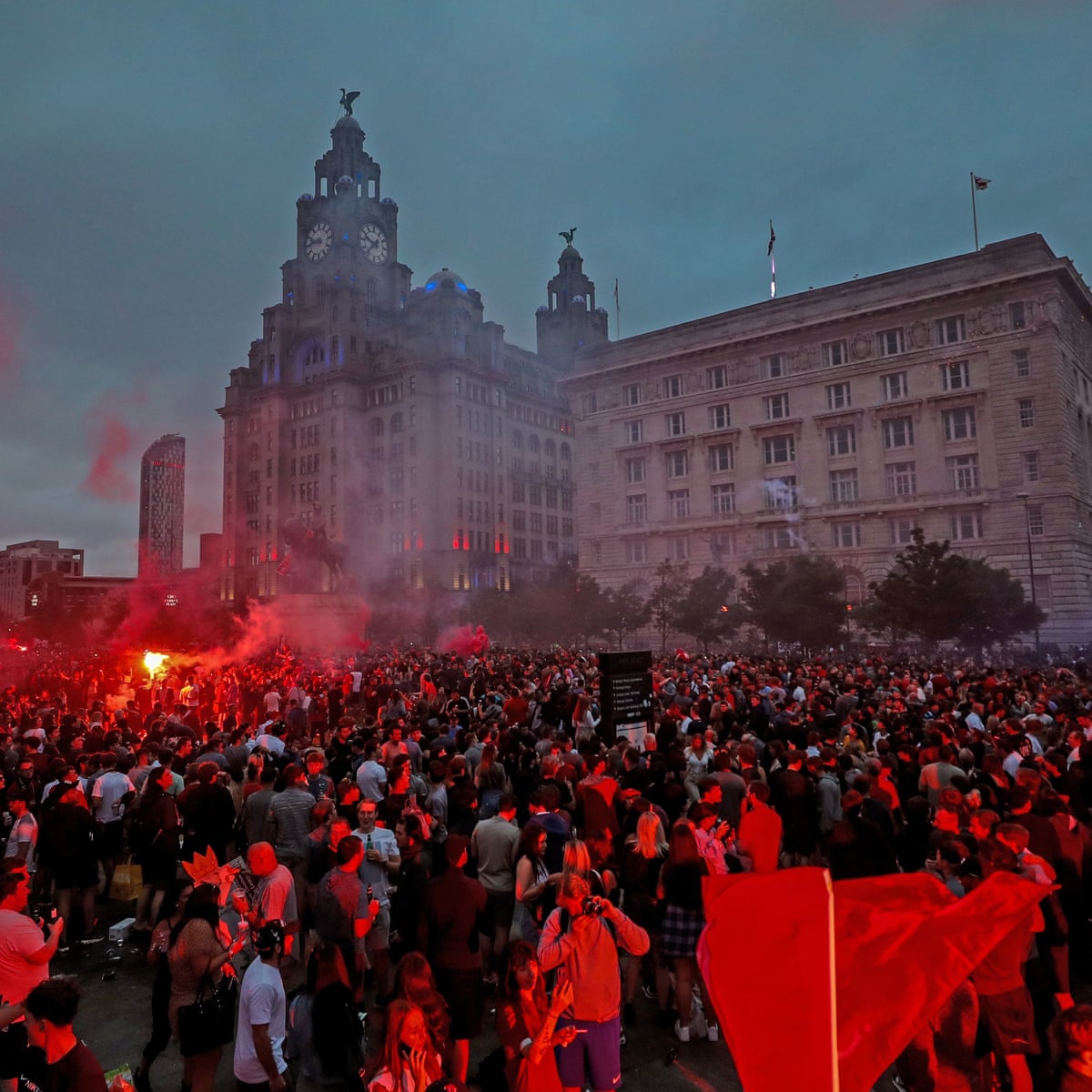 Liverpool Condemn Fans Wholly Unacceptable Behaviour In City Centre Football The Guardian