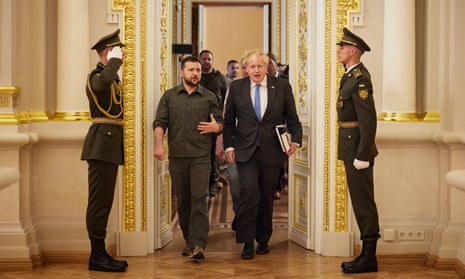 Boris Johnson and Ukrainian President Volodymyr Zelenskiy, in Kyiv.