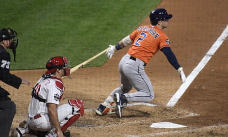 Astros-Phillies live updates: Astros throw no-hitter in Philadelphia