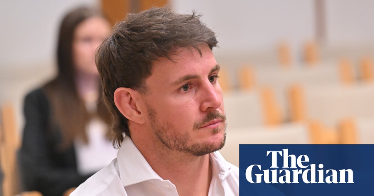 Luke Bateman tells inquiry gambling companies supplied him with cocaine and alcohol