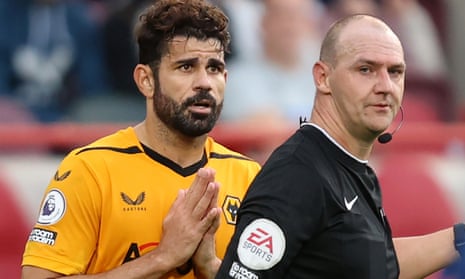 Costa sent head-butt as Brentford and Wolves share points | Premier League | The Guardian