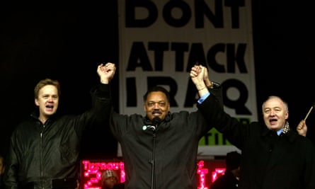 Tim Robbins, Jesse Jackson and the mayor of London, Ken Livingstone, address the protesters.