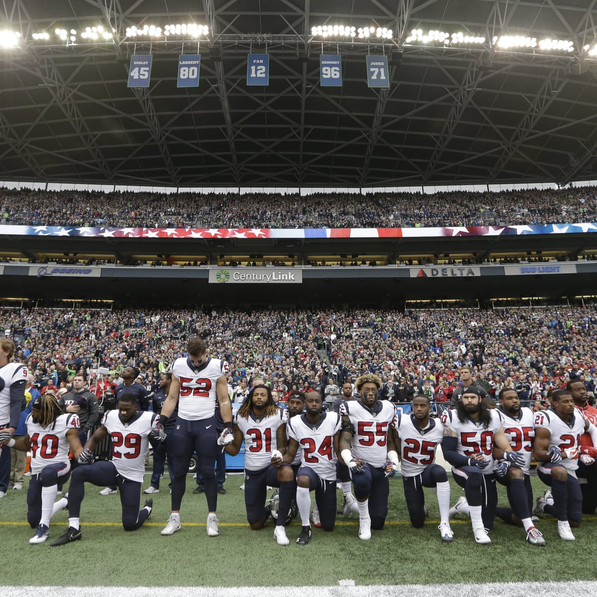 Trump To Players Who Kneel For Anthem Maybe You Shouldn T Be In The Country Nfl The Guardian