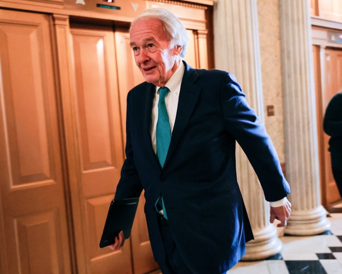 Senate Democrats introduce bill to shield small businesses from Trump’s new tariffs