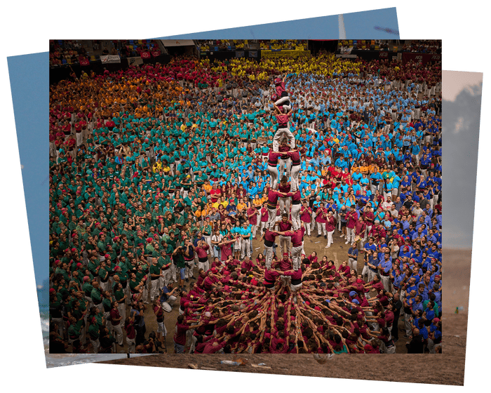 A human tower in Spain and drought in Indonesia: photos of the weekend