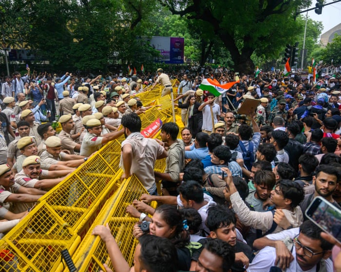 'Cockroach' movement: thousands march in anti-government protest in New Delhi