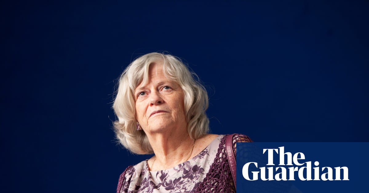 Η αστυνομία που ερευνά τη δολοφονία της Ann Widdecombe ανοίγει ξανά υπόθεση απόπειρας διάρρηξης από το 2025