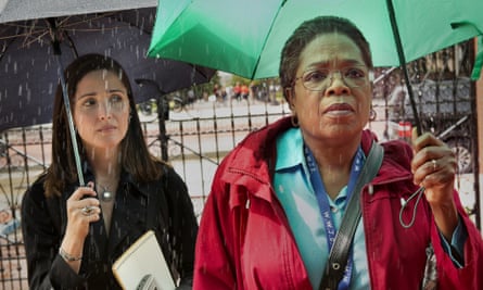 Rose Byrne and Oprah Winfrey in the 2017 film adaptation of The Immortal Life of Henrietta Lacks.