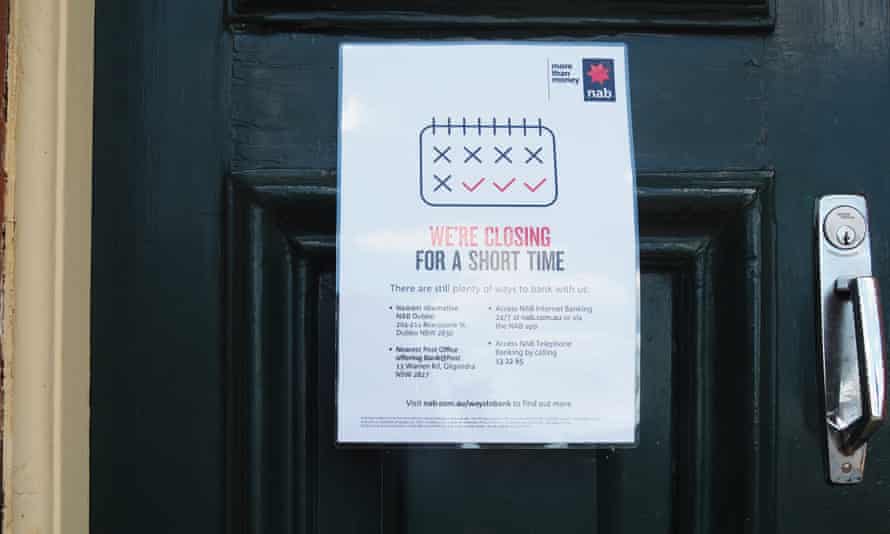 A sign on the door at the NAB branch in Gilgrandra