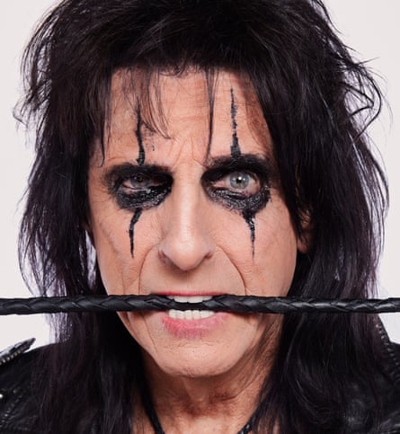 Alice Cooper.
