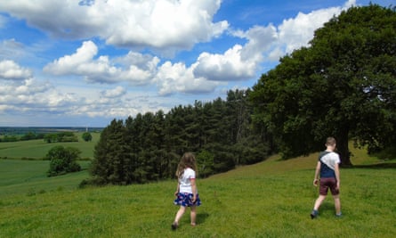 Oldox Camp and Loath Hill, Oxton, Nottinghamshire