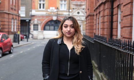 Mozghan Shaban, a DWP employee from Afghanistan, is helping refugees stuck in London hotels to apply for universal credit.