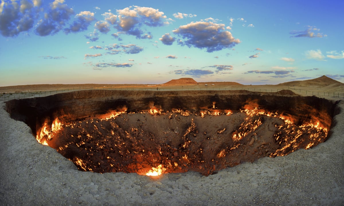 Turkmenistan plans to extinguish vast gas crater fire dubbed 'Gateway to hell' | Turkmenistan | The Guardian