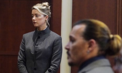 Amber Heard and Johnny Depp in the Fairfax County circuit courthouse in May 2022