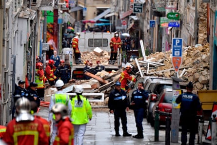Emergency services at the site where two buildings collapsed on 5 November 2018