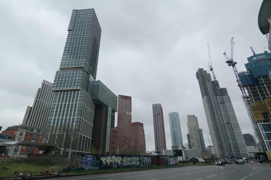 The ‘Vauxhall cluster’ of new towers at Nine Elms, London