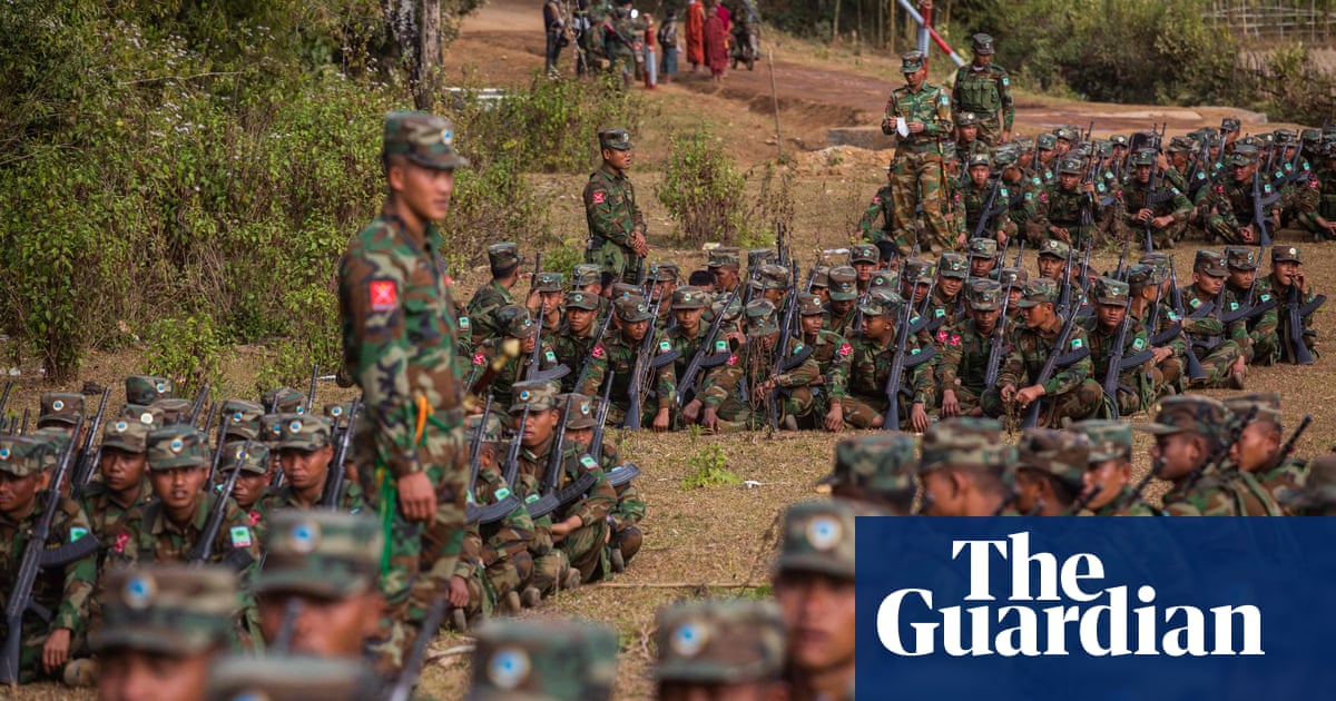 Burmese flee bombardment as junta ‘makes example’ of city of Loikaw
